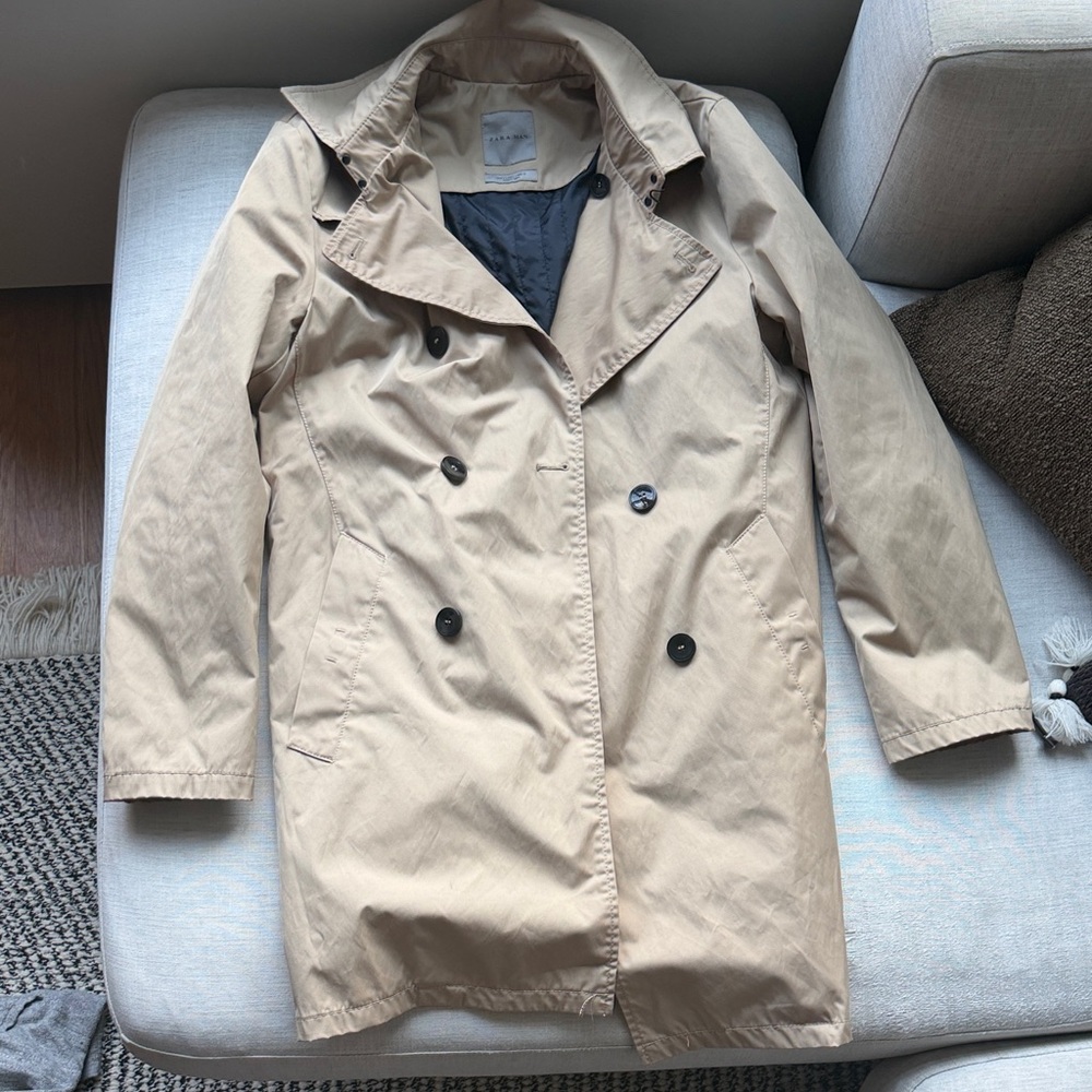 Zara Men’s Beige Waterproof Trench Coat - SMALL